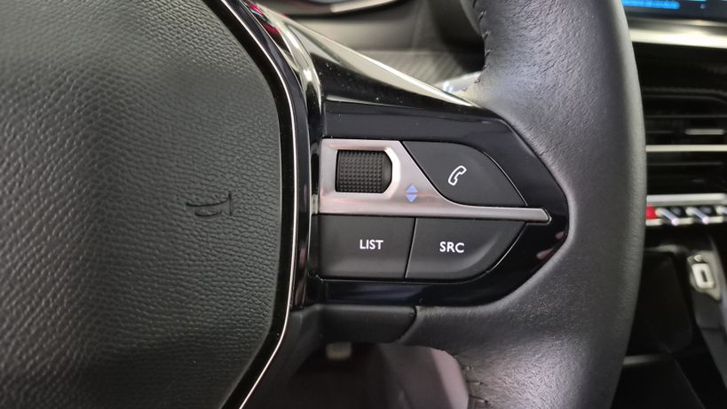 PEUGEOT 208 2022 - Photo n°20