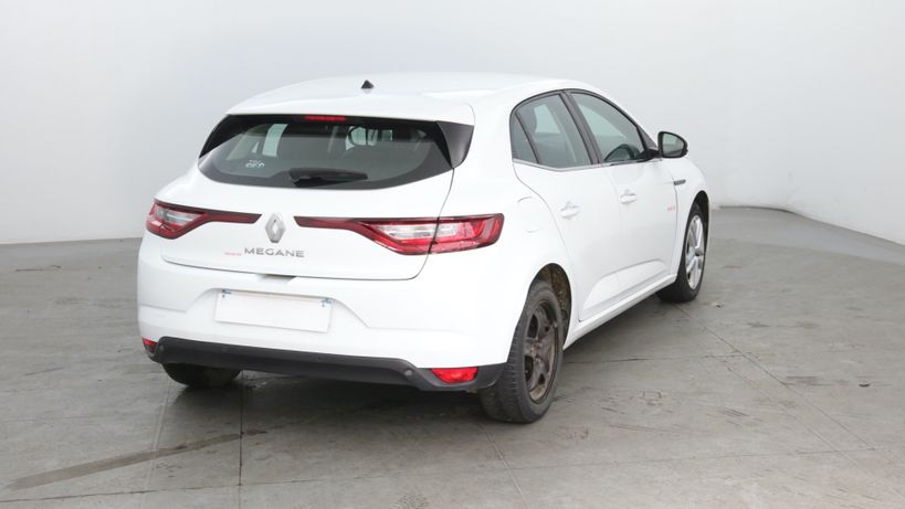 RENAULT MEGANE IV BERLINE BUSINESS 2019 - Photo n°5