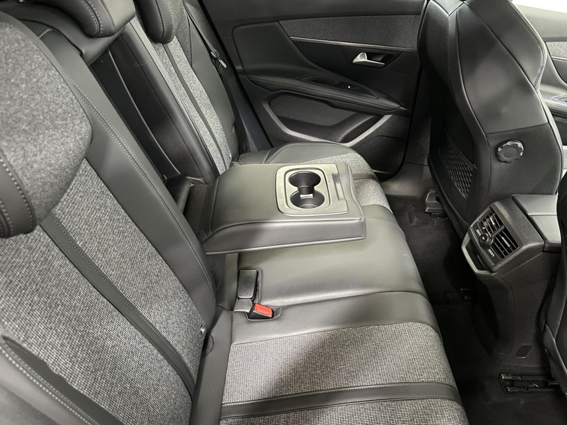PEUGEOT 3008 2019 - Photo n°35