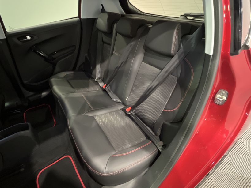PEUGEOT 208 2019 - Photo n°9