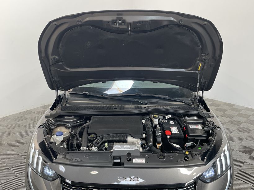 PEUGEOT 208 2020 - Photo n°6