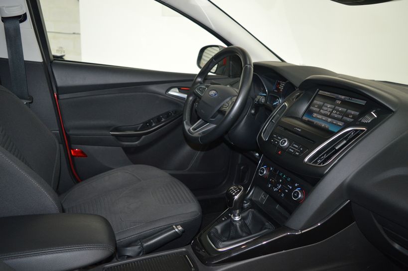 FORD FOCUS SW 2016 - Photo n°20