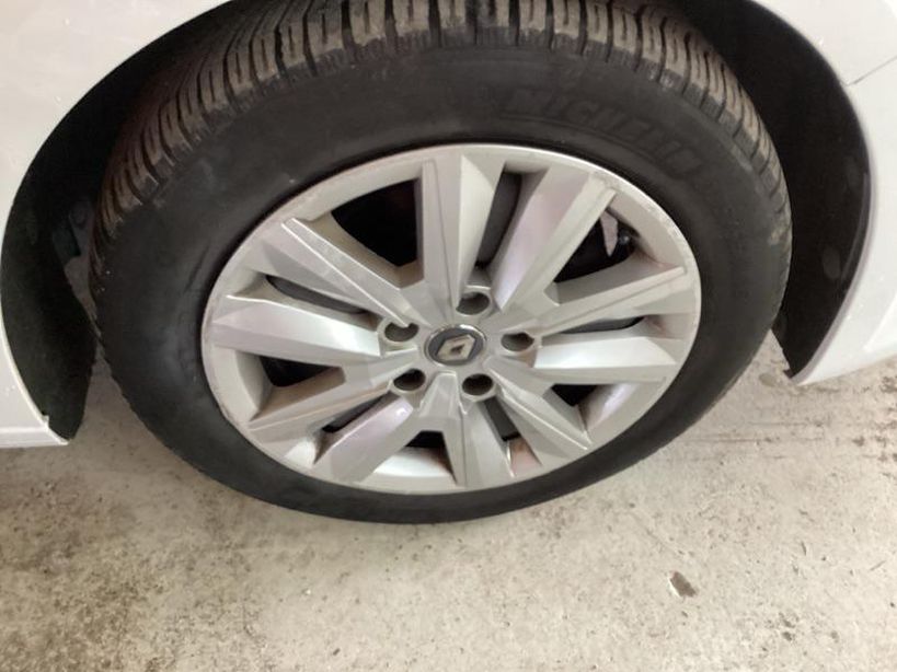 RENAULT MEGANE IV BERLINE 2021 - Photo n°2