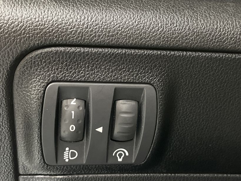 RENAULT MEGANE IV BERLINE 2021 - Photo n°34