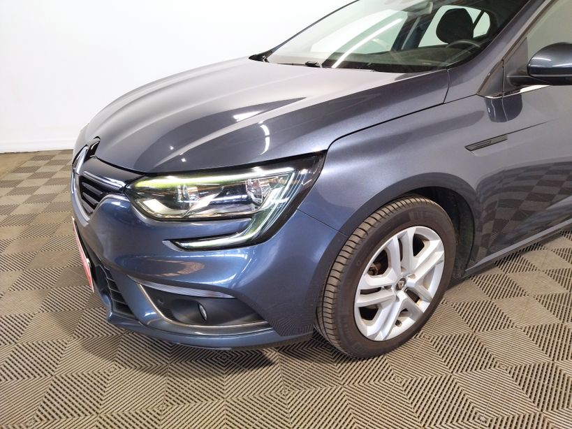 RENAULT MEGANE IV BERLINE BUSINESS 2016 - Photo n°3
