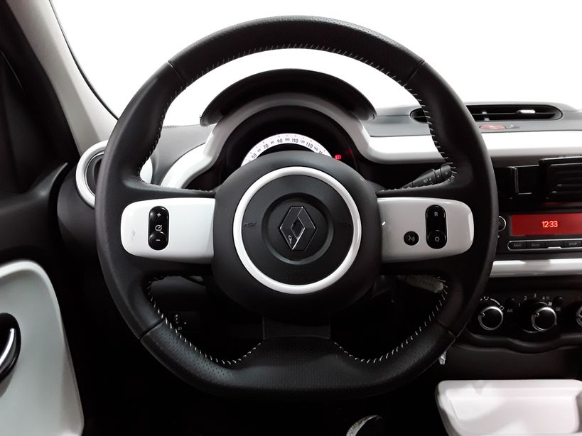 RENAULT TWINGO III 2019 - Photo n°9