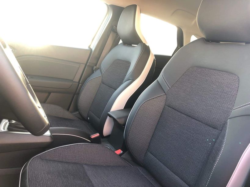 RENAULT CAPTUR 2023 - Photo n°10