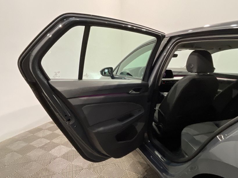 VOLKSWAGEN GOLF 2023 - Photo n°38