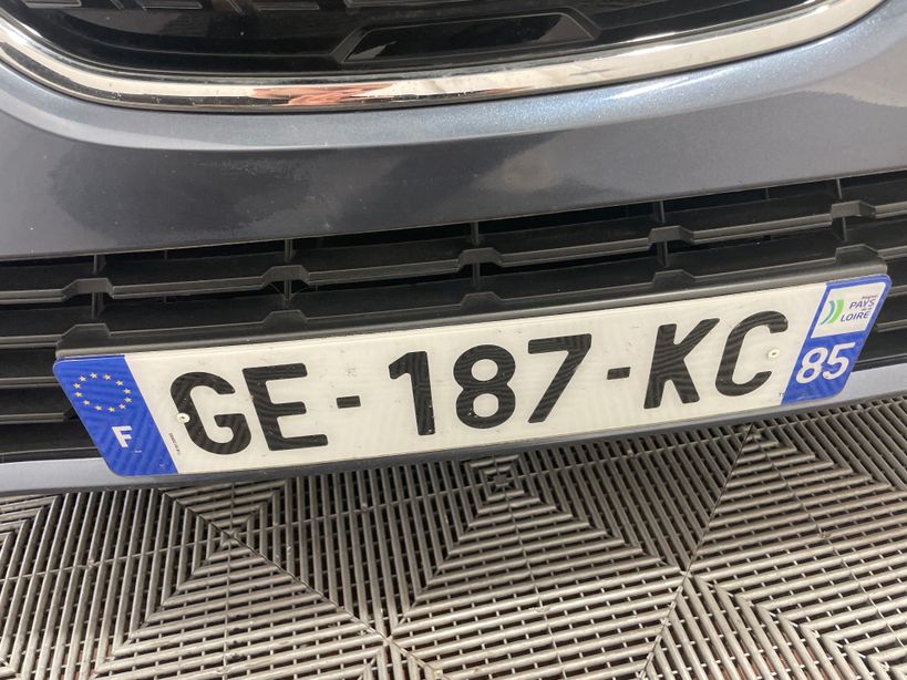RENAULT MEGANE IV BERLINE 2022 - Photo n°4