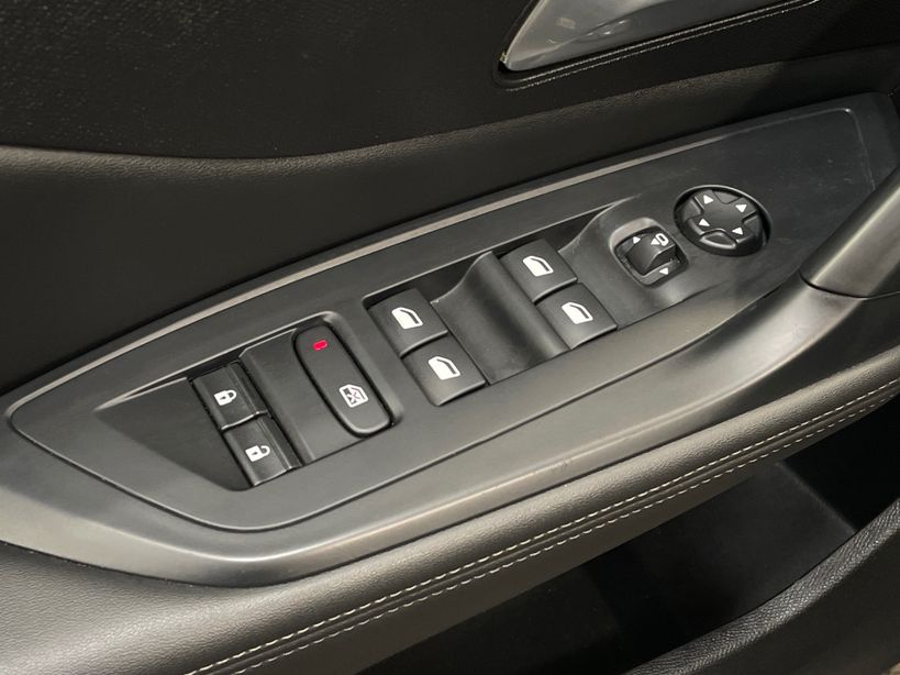 PEUGEOT 308 2023 - Photo n°36