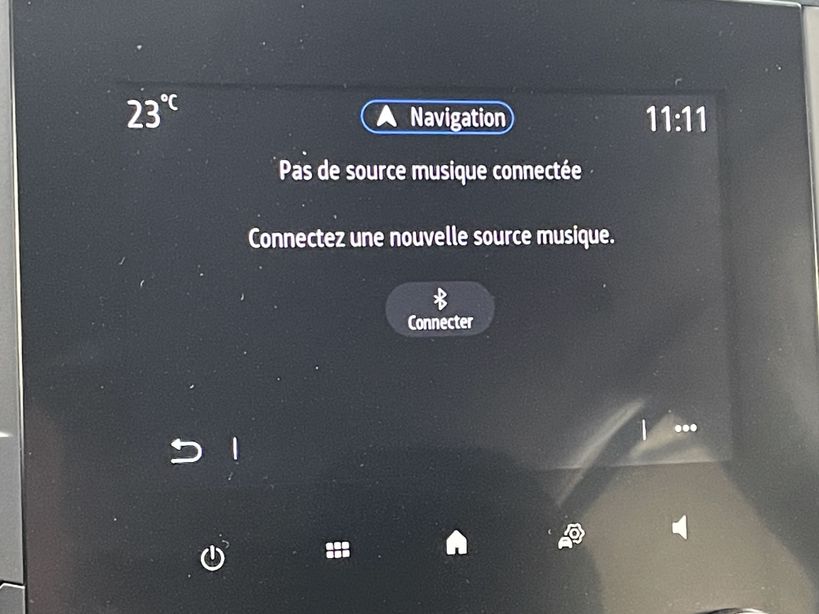 RENAULT MEGANE IV BERLINE 2023 - Photo n°17