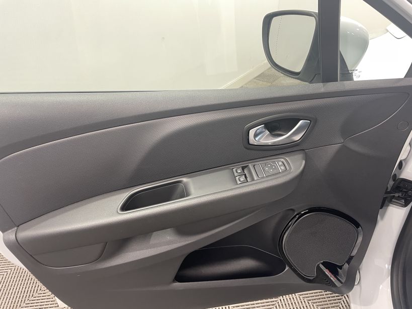 RENAULT CLIO IV ESTATE BUSINESS 2020 - Photo n°7