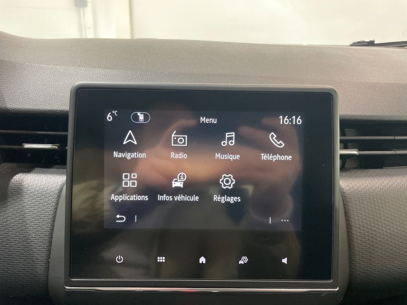 RENAULT CLIO V 2021 - Photo n°13