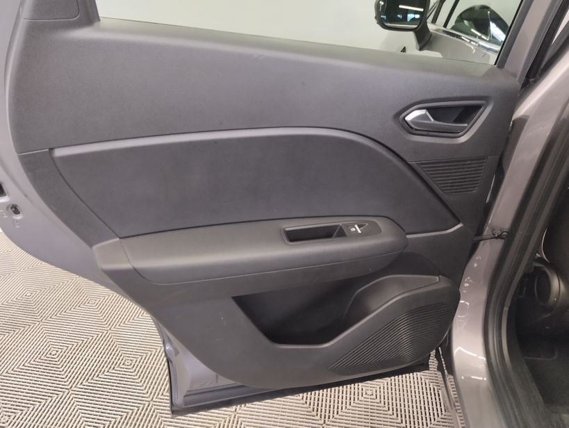 RENAULT CAPTUR 2022 - Photo n°22