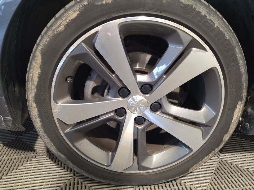 PEUGEOT 308 2020 - Photo n°2