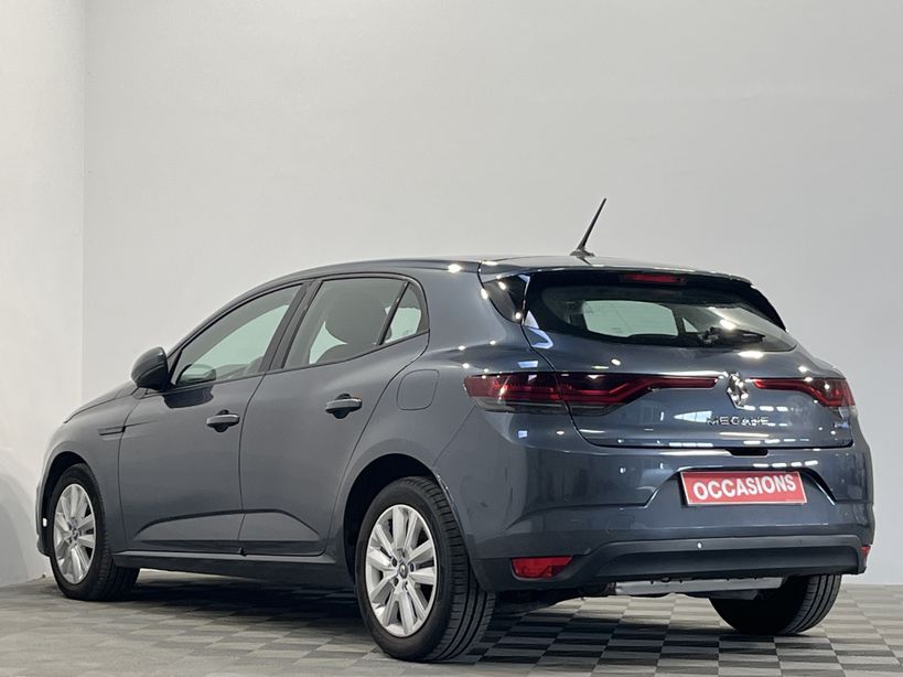 RENAULT MEGANE IV BERLINE 2021 - Photo n°4