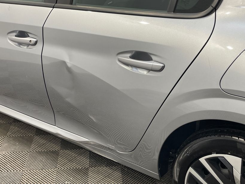 PEUGEOT 208 2025 - Photo n°3