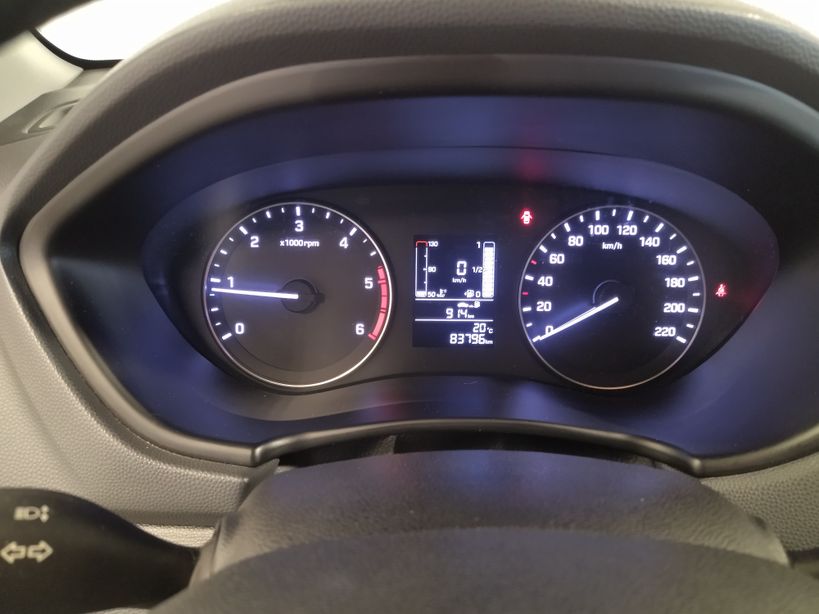 HYUNDAI i20 2015 - Photo n°28