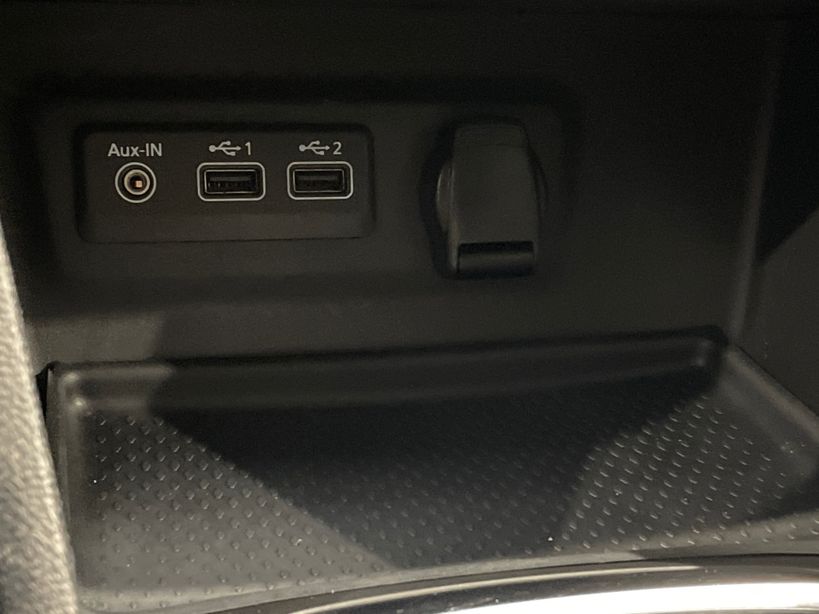 RENAULT MEGANE IV BERLINE 2023 - Photo n°19