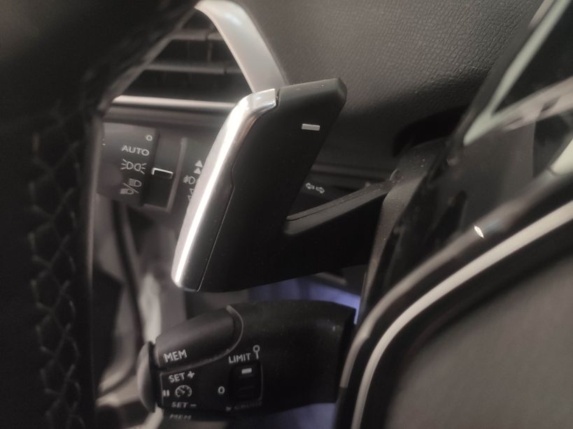 PEUGEOT 3008 BUSINESS 2019 - Photo n°28
