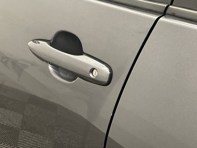 TOYOTA YARIS HYBRIDE 2025 - Photo n°3