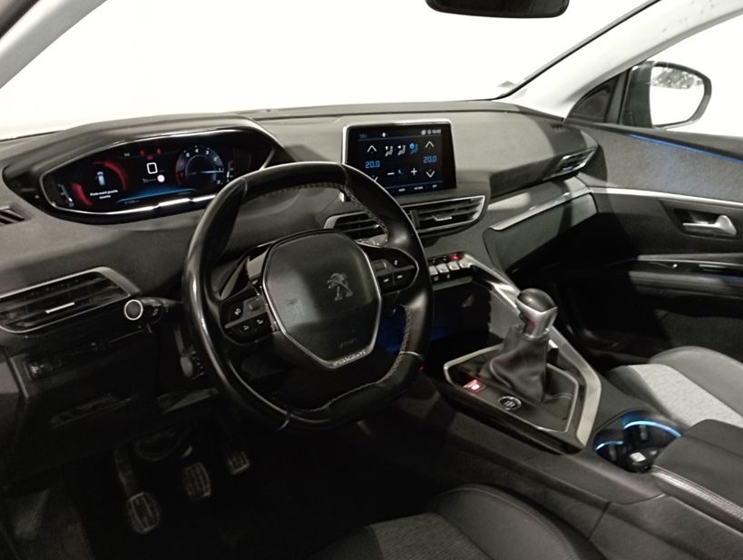 PEUGEOT 3008 2019 - Photo n°12