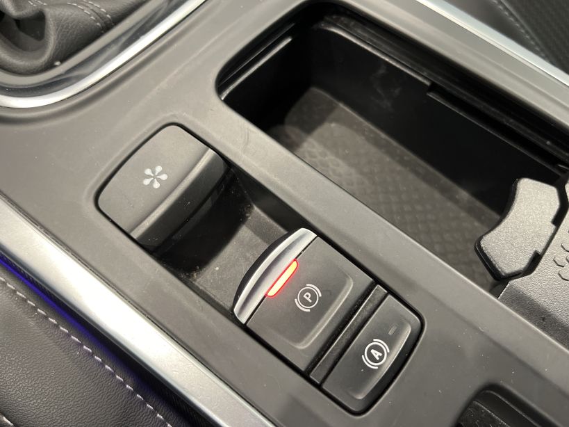 RENAULT MEGANE IV ESTATE 2021 - Photo n°20