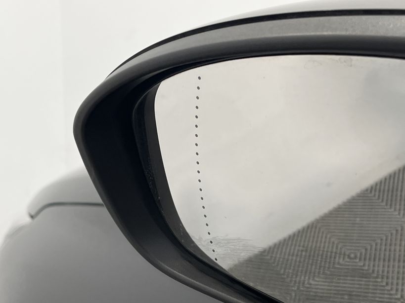 RENAULT MEGANE IV BERLINE 2020 - Photo n°45