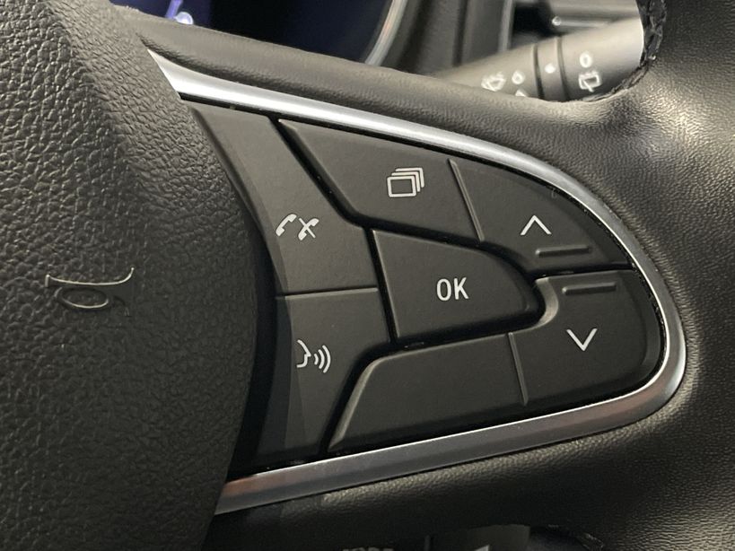 RENAULT MEGANE IV ESTATE 2021 - Photo n°27
