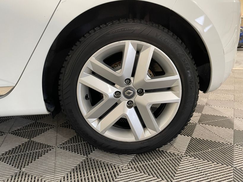 RENAULT CLIO V 2021 - Photo n°38