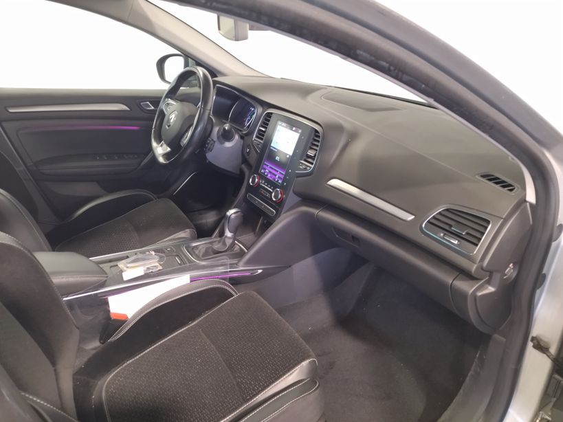 RENAULT MEGANE IV ESTATE 2019 - Photo n°8