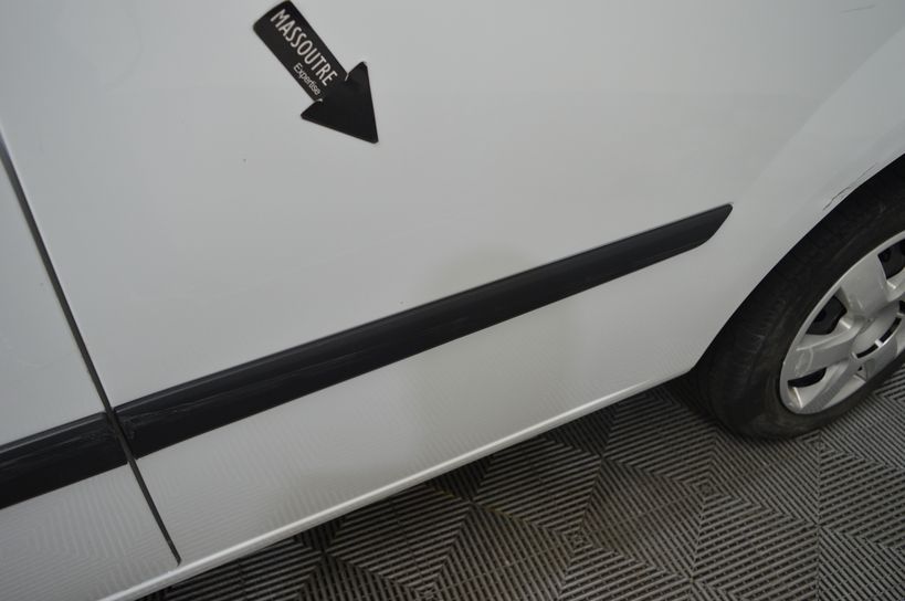 RENAULT KANGOO EXPRESS 2018 - Photo n°20