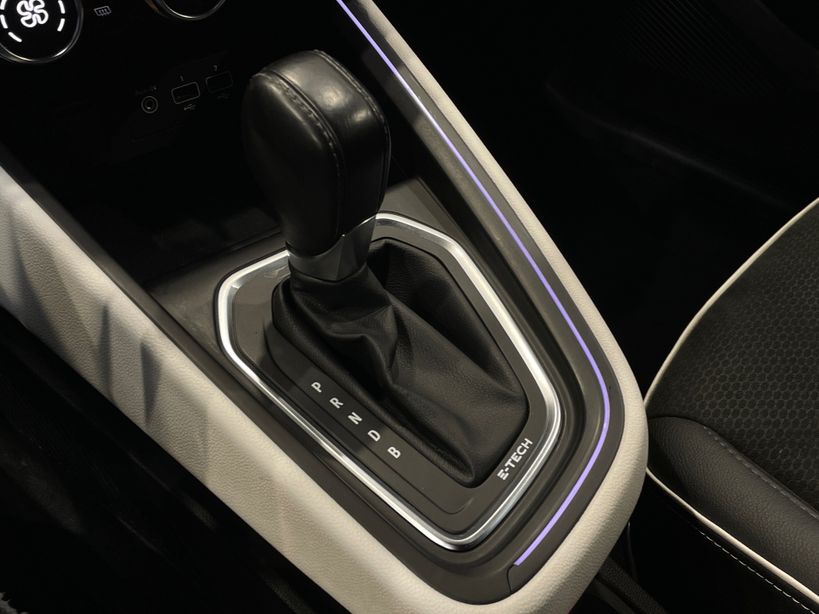 RENAULT CLIO V 2021 - Photo n°19