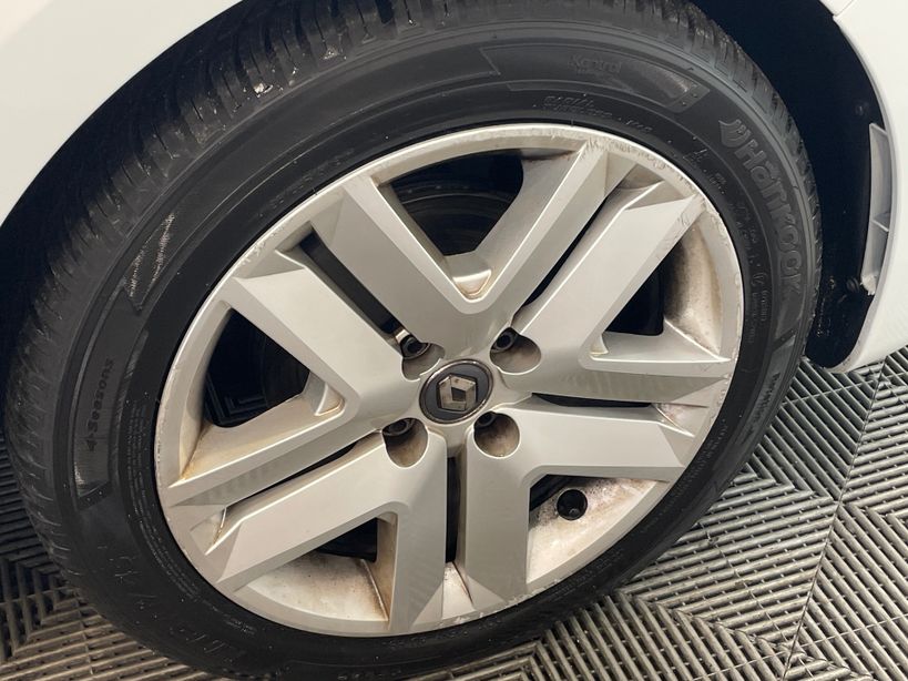 RENAULT CLIO V 2021 - Photo n°4