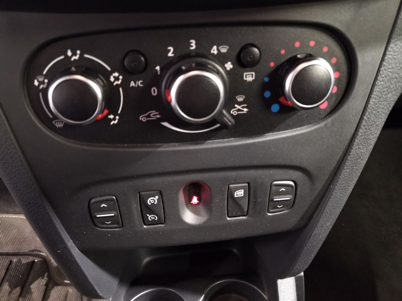 DACIA SANDERO 2018 - Photo n°14