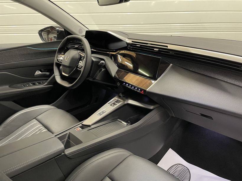 PEUGEOT 408 2023 - Photo n°8