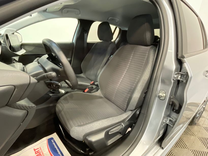 PEUGEOT 208 2023 - Photo n°9