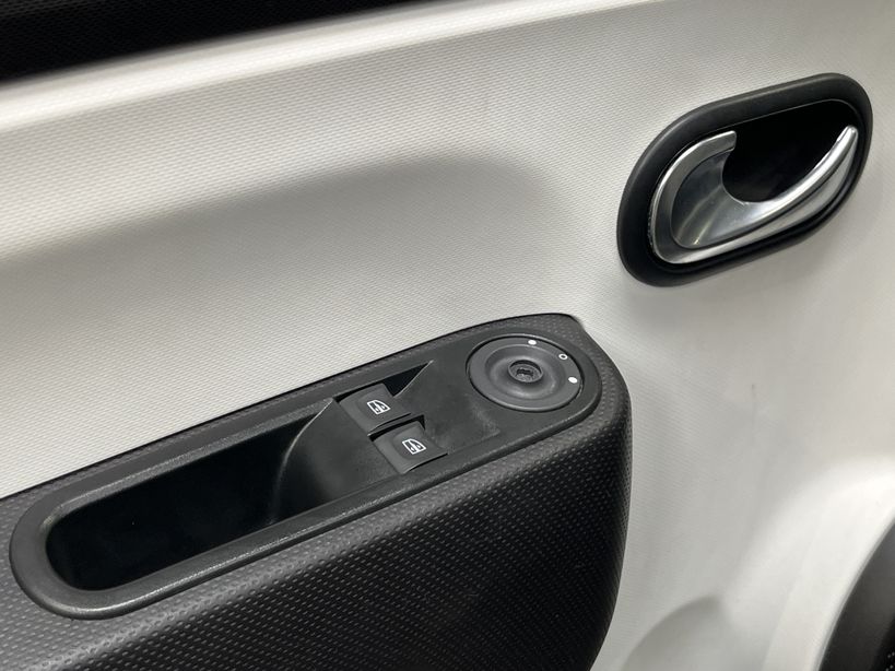 RENAULT TWINGO III 2021 - Photo n°31