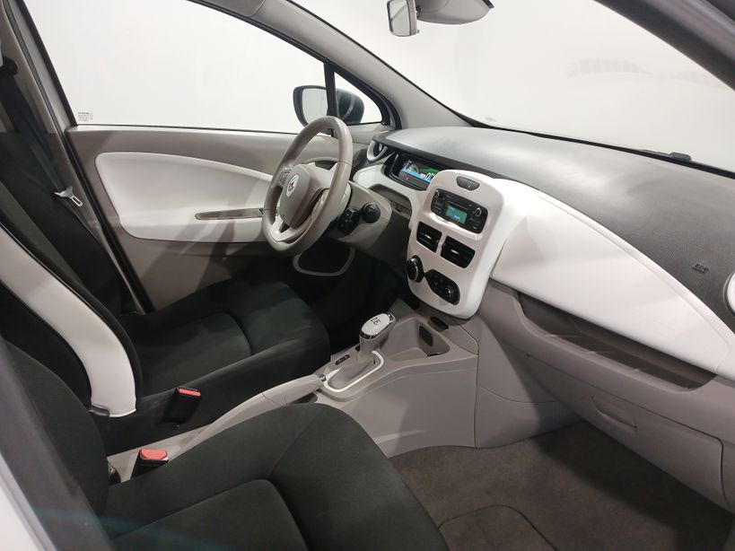 RENAULT ZOE 2017 - Photo n°8