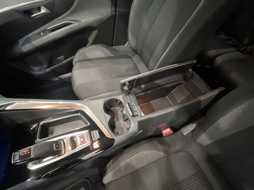 PEUGEOT 5008 BUSINESS 2020 - Photo n°22