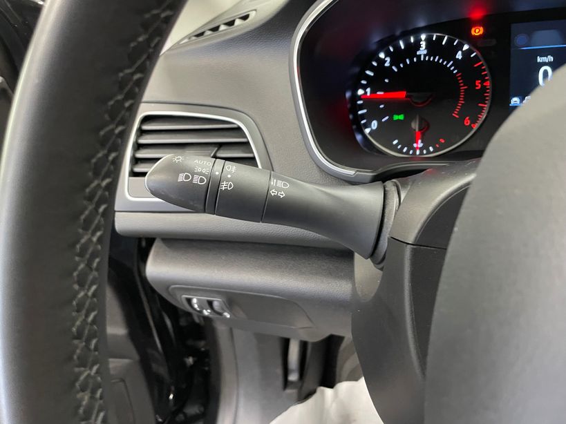 RENAULT MEGANE IV ESTATE 2022 - Photo n°20