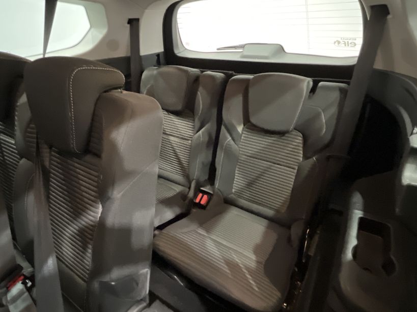 RENAULT GRAND SCENIC IV 2017 - Photo n°9