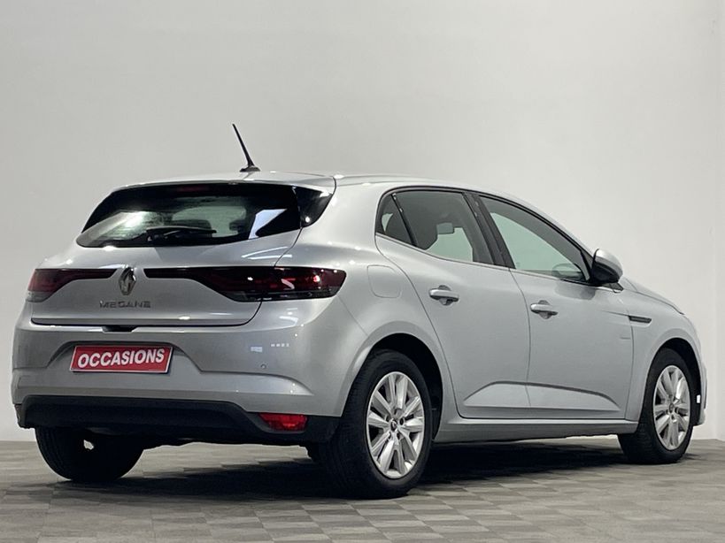 RENAULT MEGANE IV BERLINE 2021 - Photo n°3
