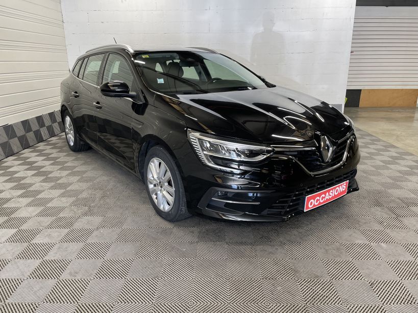 RENAULT MEGANE IV ESTATE 2021 - Photo n°3