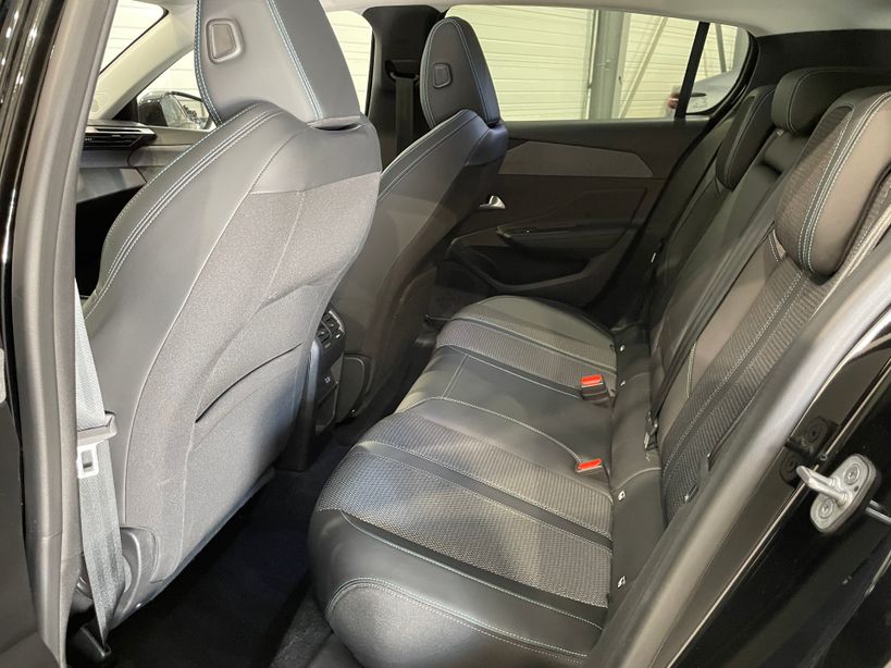 PEUGEOT 308 2023 - Photo n°12