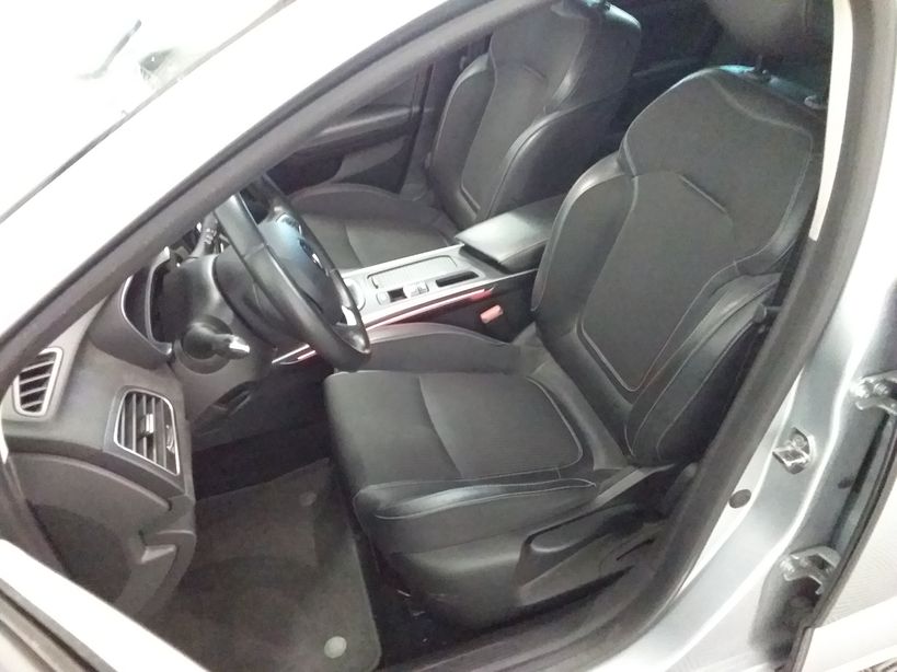 RENAULT MEGANE IV ESTATE 2021 - Photo n°13