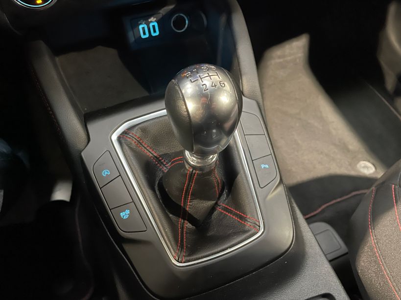 FORD KUGA 2022 - Photo n°28