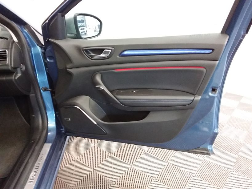 RENAULT MEGANE IV ESTATE 2016 - Photo n°37