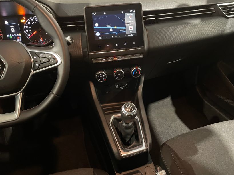 RENAULT CLIO V 2021 - Photo n°15