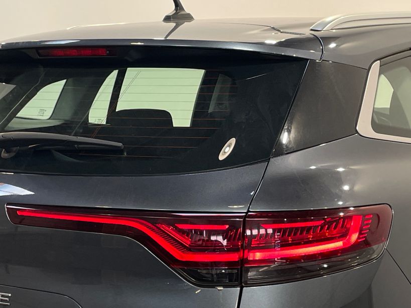 RENAULT MEGANE IV ESTATE 2022 - Photo n°8